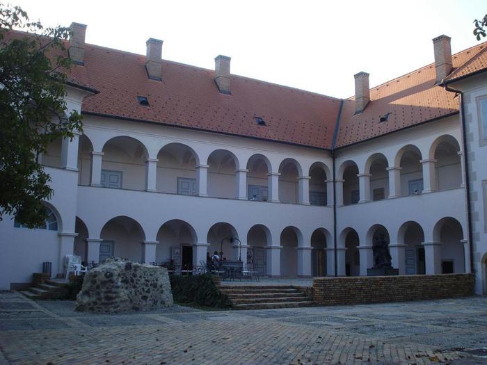 dvorac-orsic-4.jpg